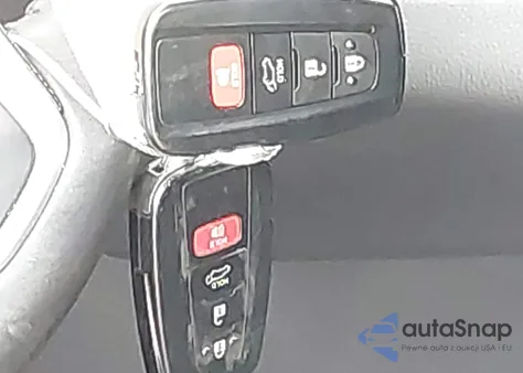 2025 Toyota Rav4 Xle z USA, uszkodzony, nr VIN 2T3P1RFV7SW506409